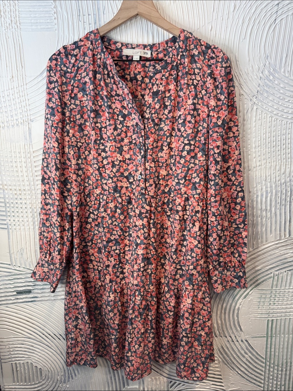 LOFT Coral Pink Floral Long-Sleeve Tiered Dress N0429